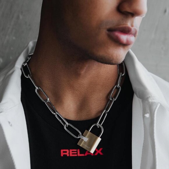 Vitaly “Trespass” Padlock Chain Necklace - Stainless Steel & Gold - Picture 4 of 14
